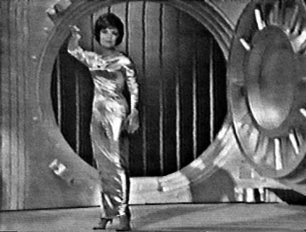 Connie singing 'Goldfinger'